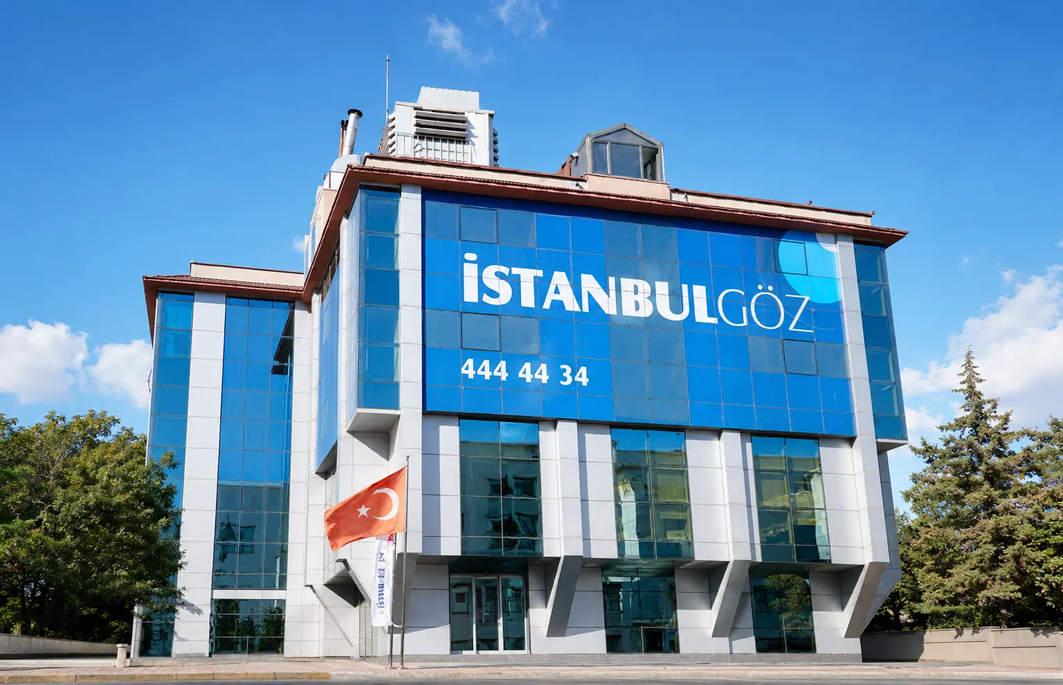İstanbul Göz Hastanesi Bahçelievler dış cephesi